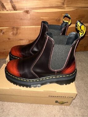 Dr Martens Chelsea Boot Platform